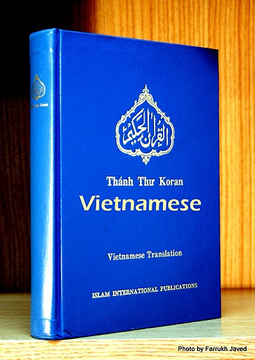 Holy Quran with Vietnamese translation (Thánh Kinh Qur'an với bản dịch tiếng Việt)