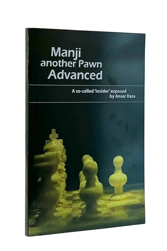 Cover of a book showing chess with its pieces 